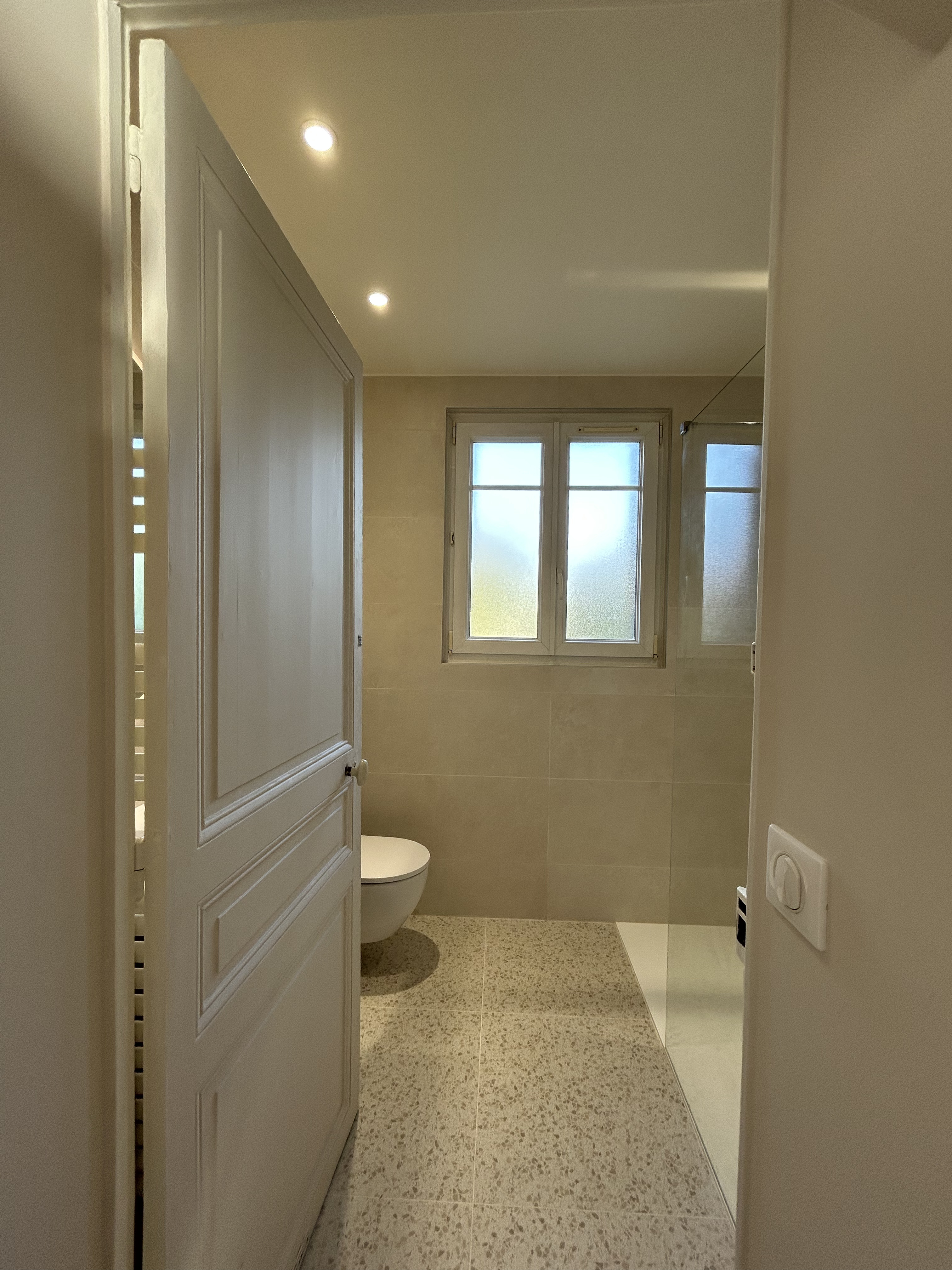 SALLE DE DOUCHE